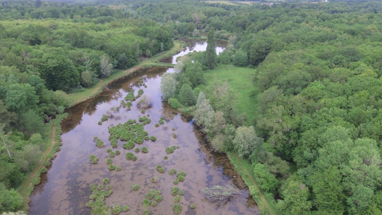La Cabane Du Pont Du Douet Mazières-de-Touraine Buitenkant foto