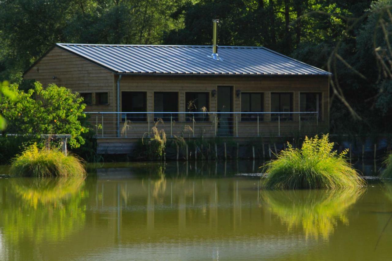 La Cabane Du Pont Du Douet Mazières-de-Touraine Buitenkant foto